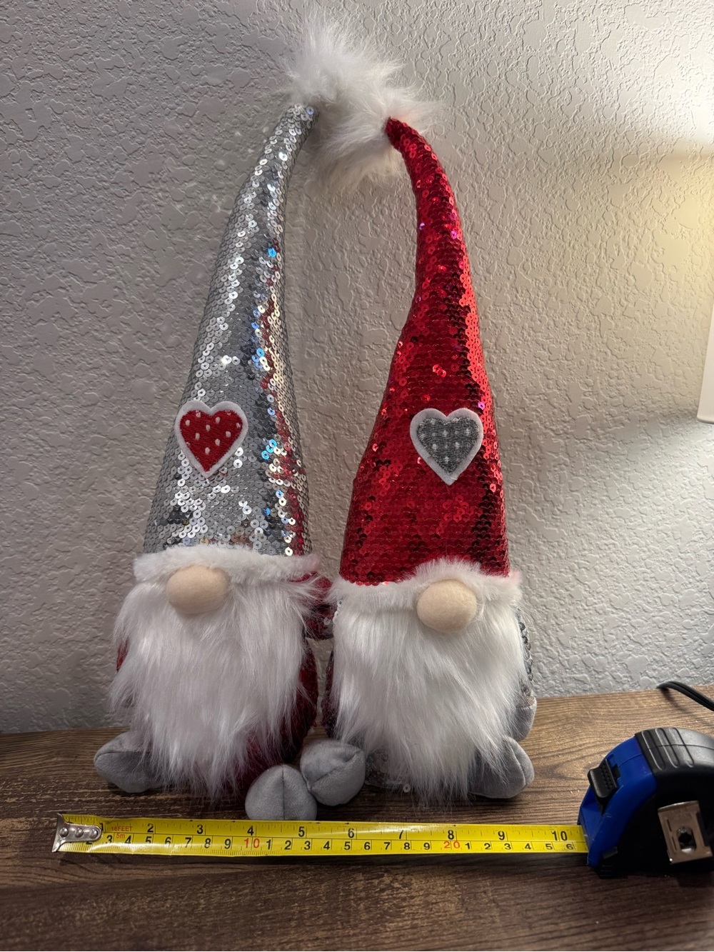Sequin Holiday Gnome Pair - Red & Silver Heart Hats